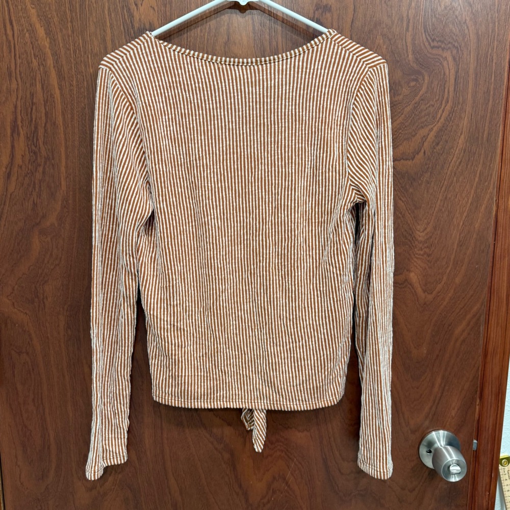 Caution To The Wind Brown Striped Tie Front Long Sleeve Top Womens Size M - Picture 2 of 5